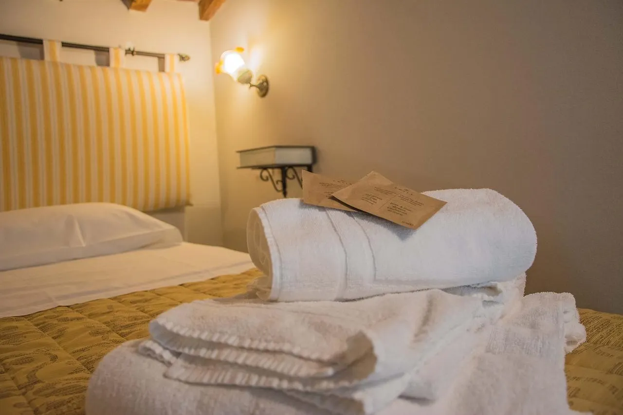 Bed and breakfast I Terzi Di Siena - Rooms Only